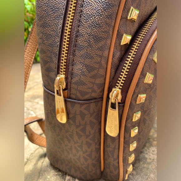 Michael Kors Abbey Brown/acorn medium  studded backpack - Picture 4 of 14